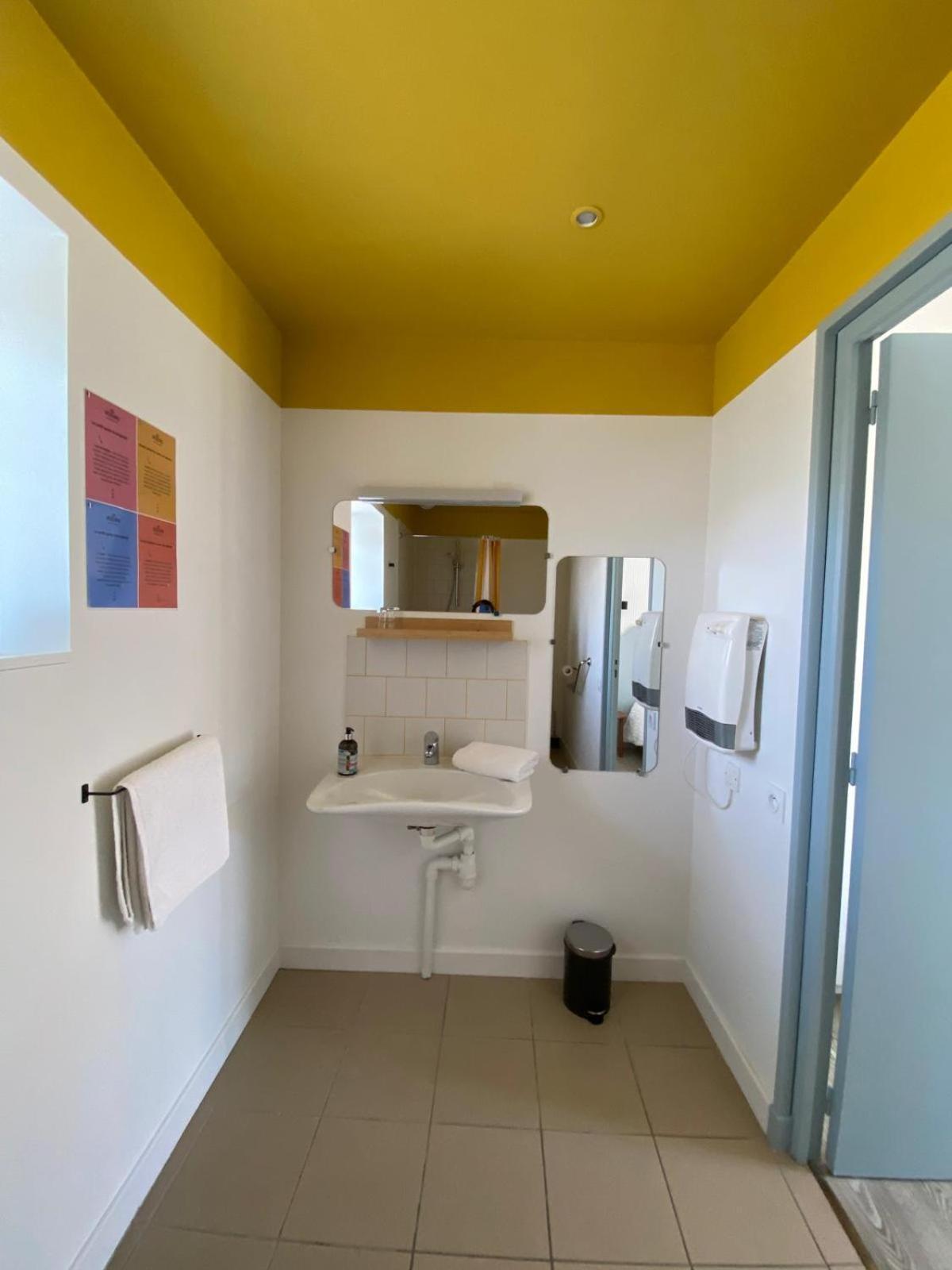 Hotel Les Voisins Beaucemaine Ploufragan Oda fotoğraf