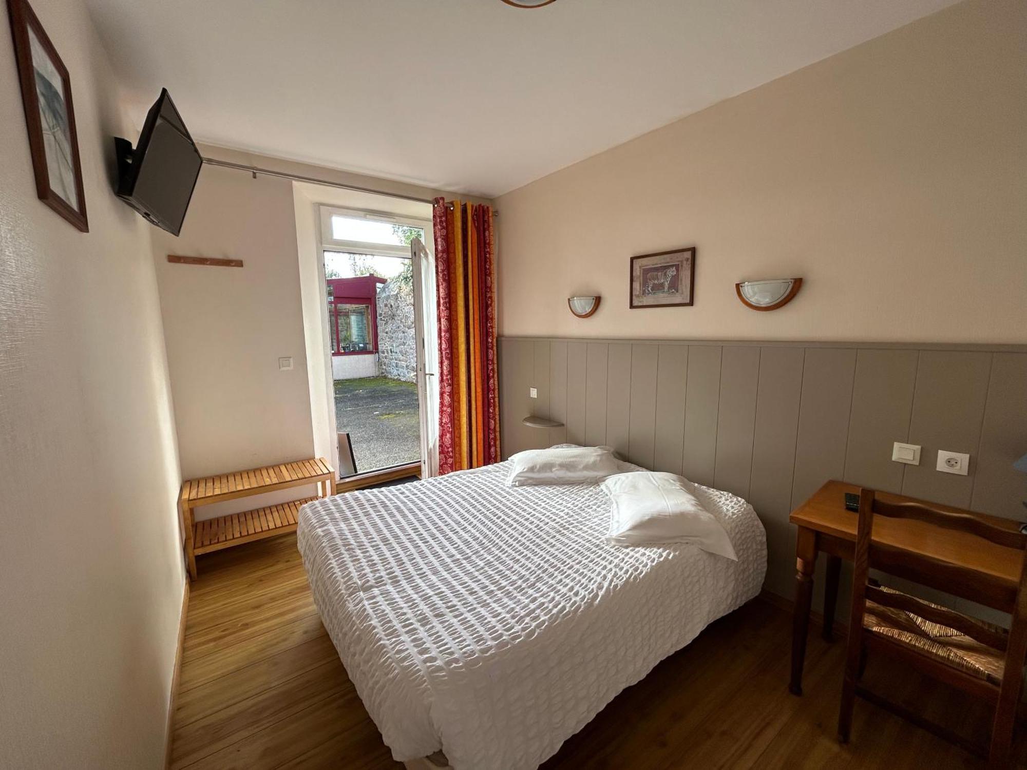 Hotel Les Voisins Beaucemaine Ploufragan Oda fotoğraf